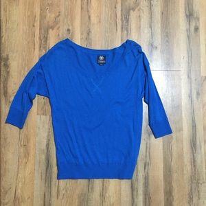 Deep blue American eagle boat neck light sweater
